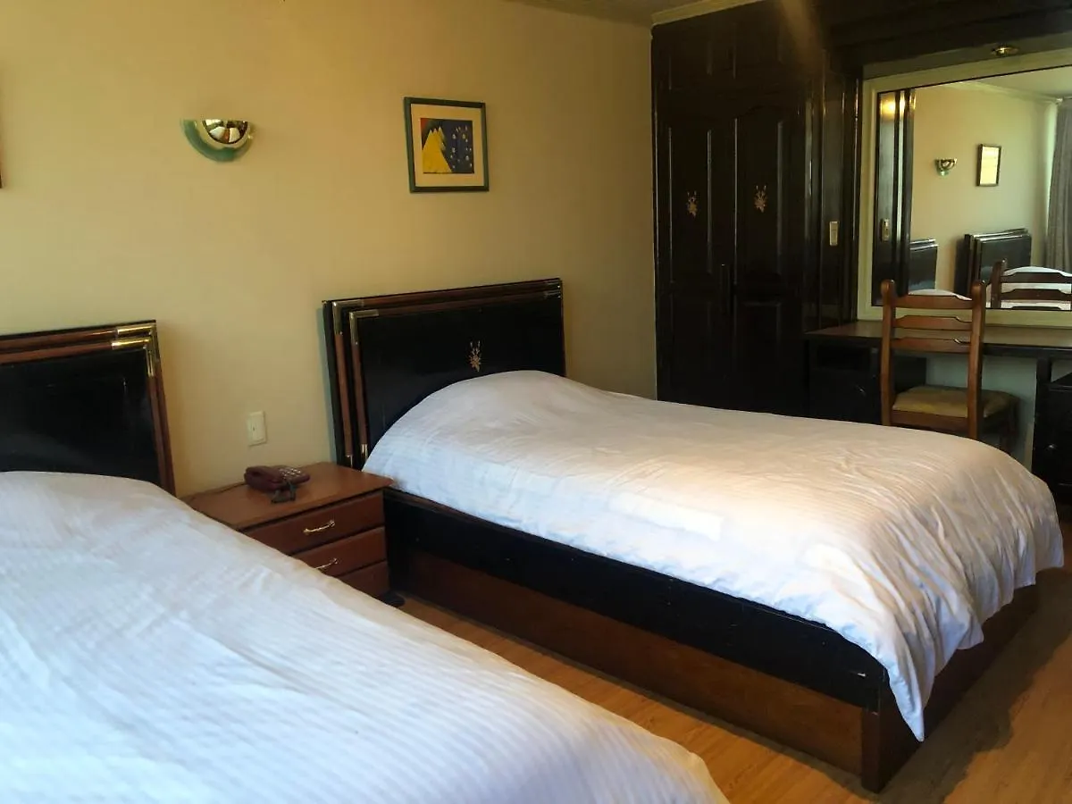 Hostal InaΚίτο Πανσιόν