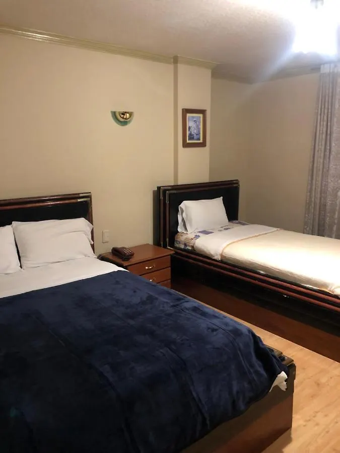 Hostal InaΚίτο Κίτο