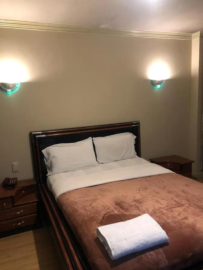 Hostal InaΚίτο Πανσιόν